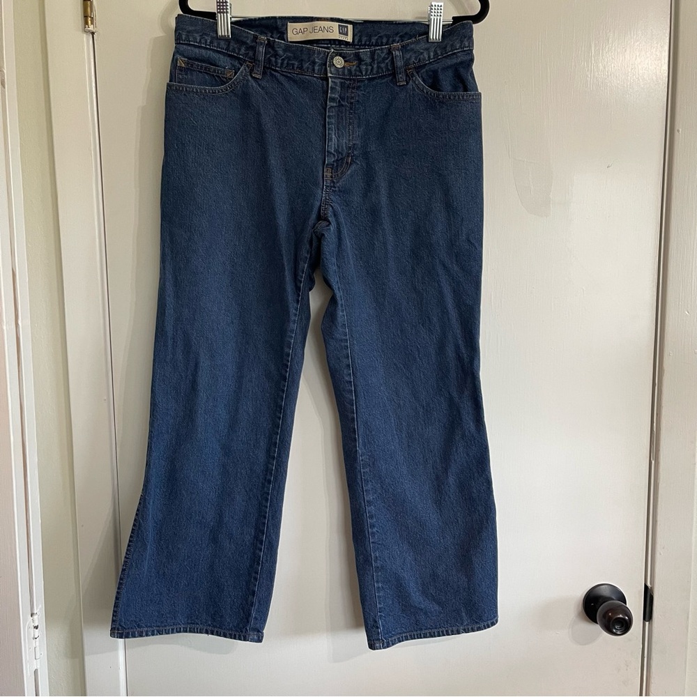 GAP Women’s Size 10 Straight Slits on Legs Blue Jeans Cropped Classic Denim